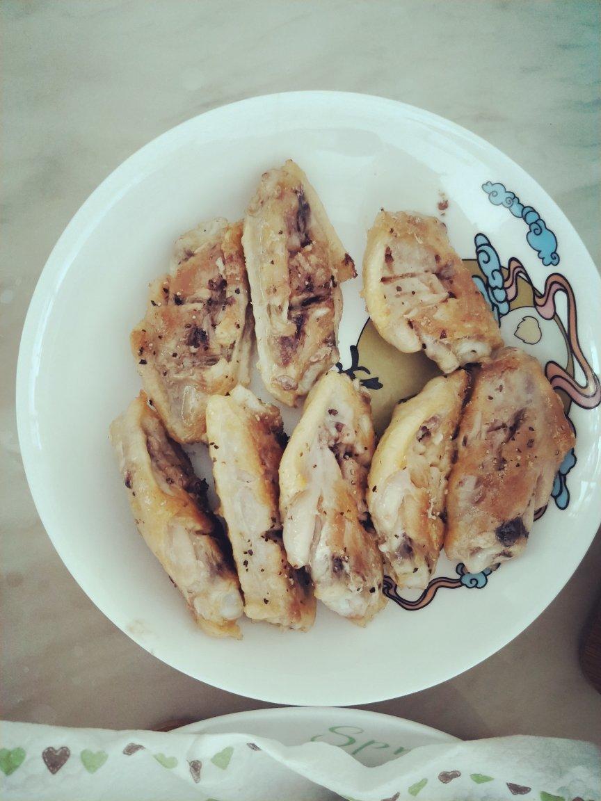 不需要一滴油外酥里嫩的香煎鸡翅