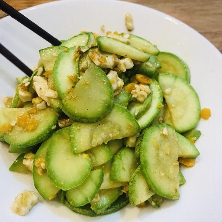 咸蛋黄炒云南小瓜（西葫芦）