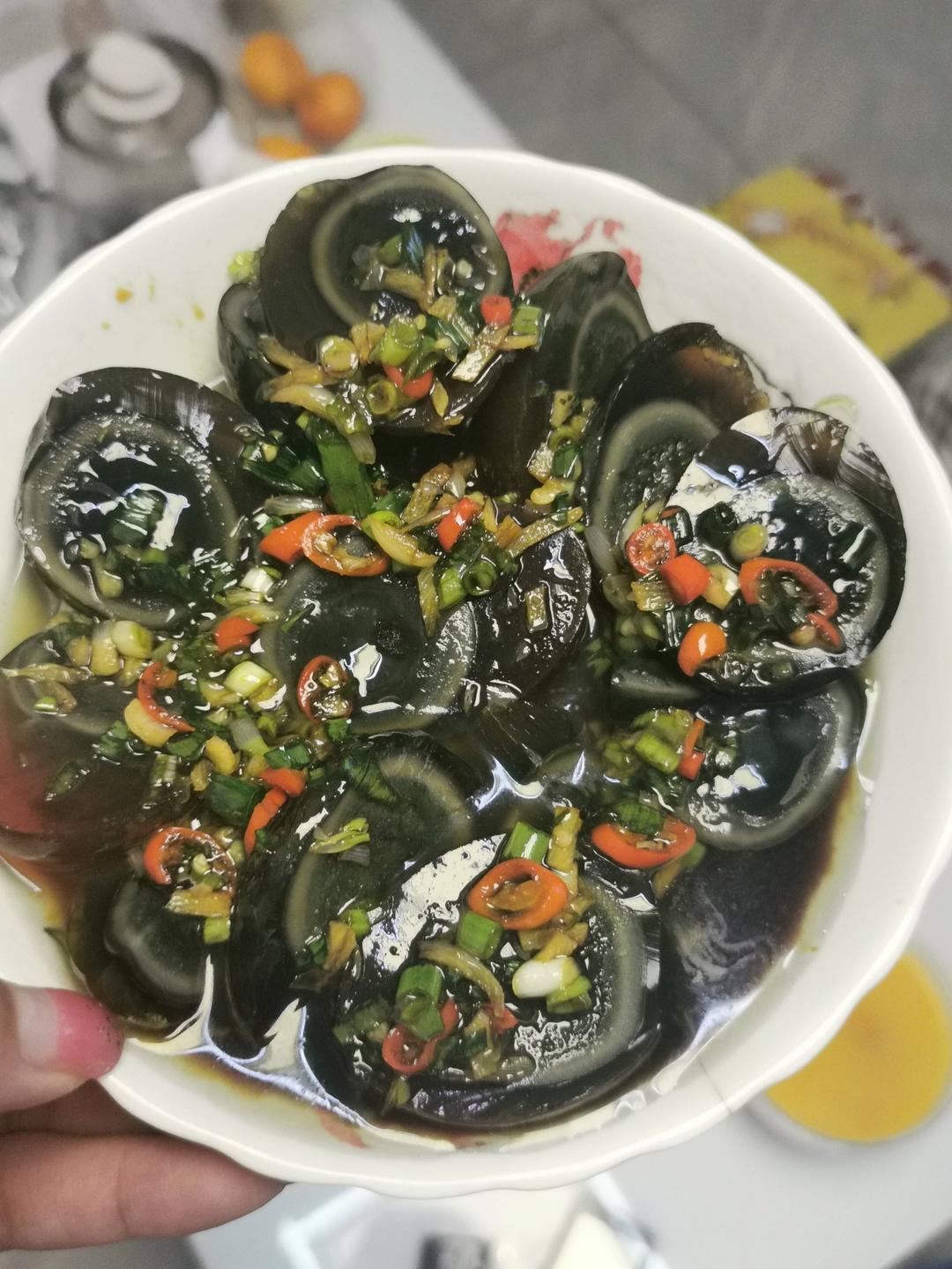 凉拌皮蛋