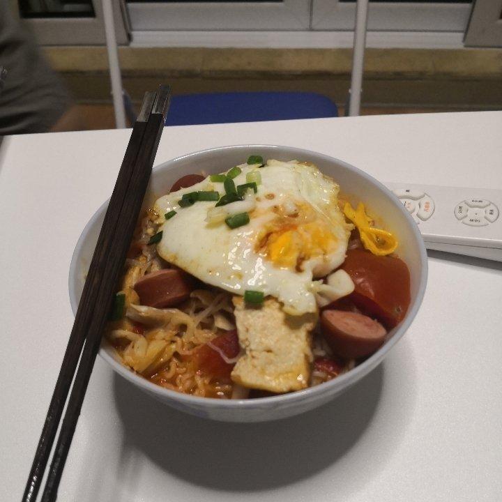 西红柿米粉汤