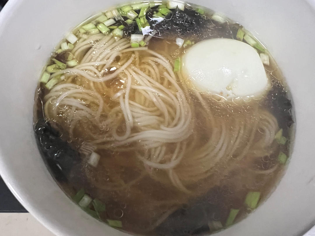 超简单的10分钟做好-热汤面