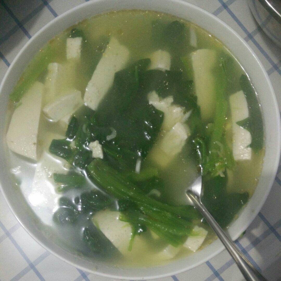 简单菠菜豆腐汤
