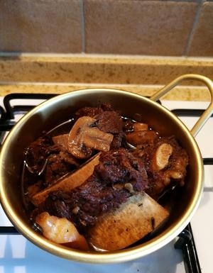 平菇烧牛肉的做法 步骤8