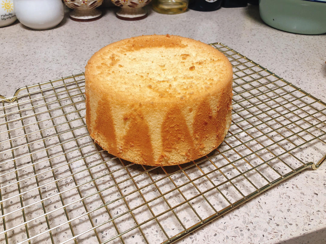 六寸戚风蛋糕(掌握这几点，做戚风就跟煮米饭一样简单)