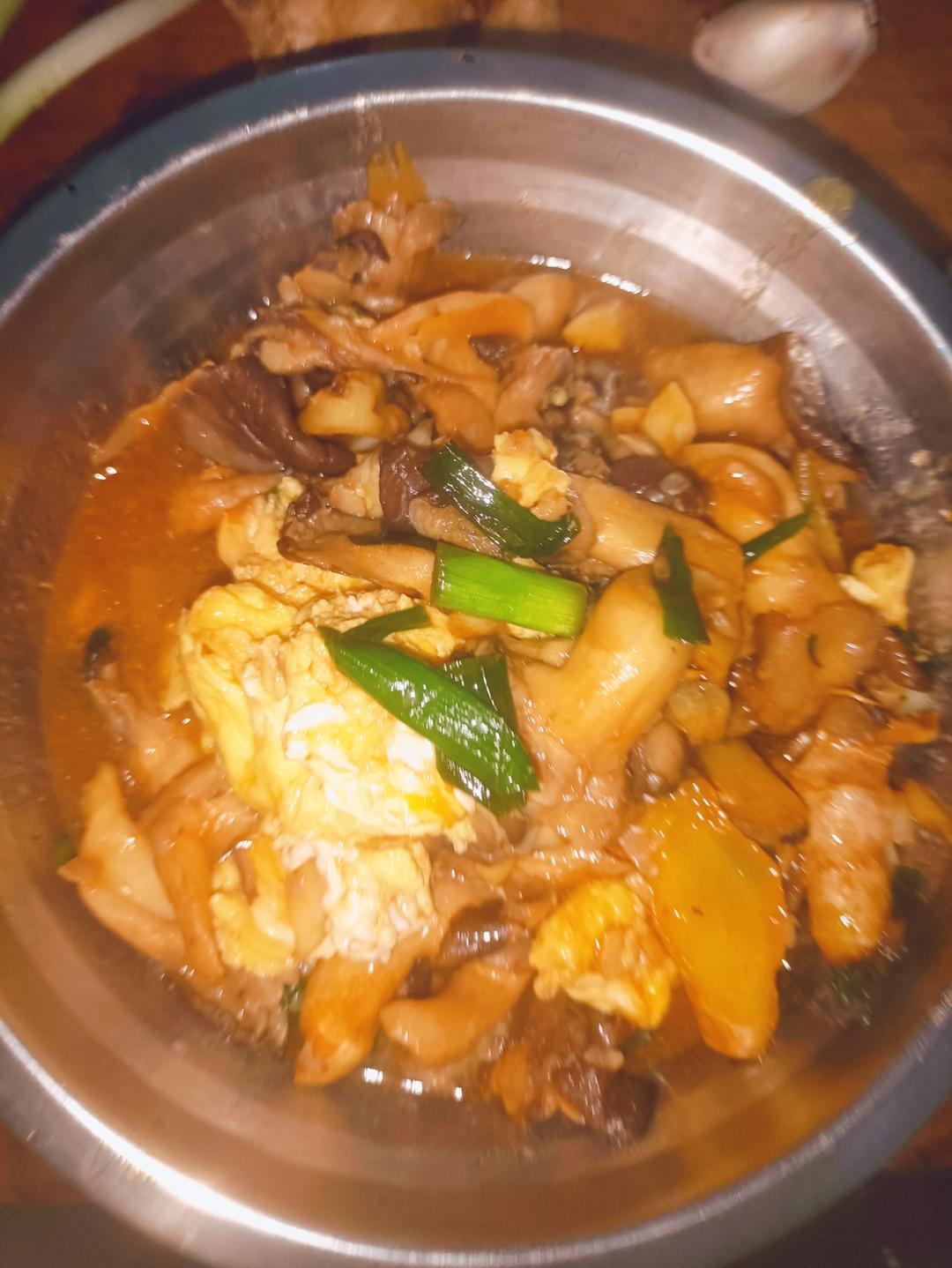 蘑菇炒鸡蛋	平菇这样炒，鲜美无比巨好吃
