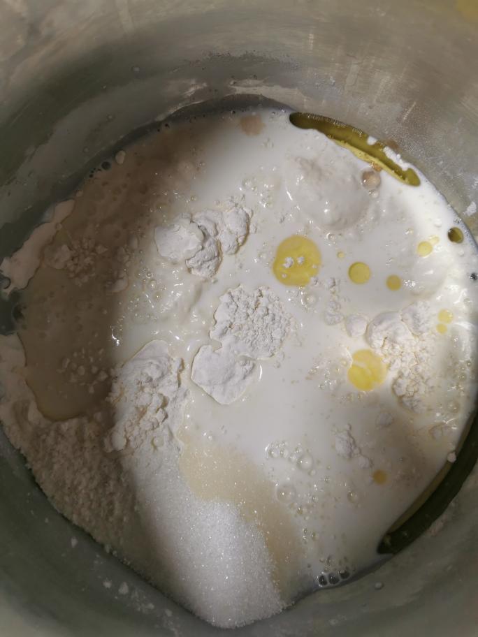 纯奶手撕吐司的做法 步骤1