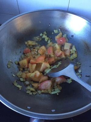 番茄土豆大豆蛋白浓汤配菜花米的做法 步骤3