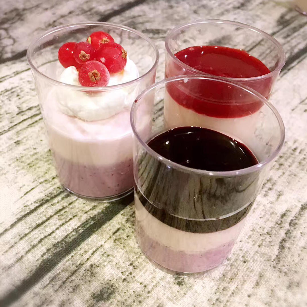 蓝莓慕斯杯