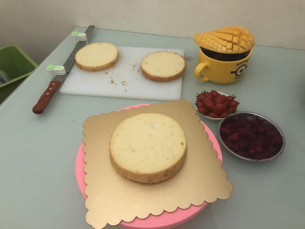 视频菜谱:6寸加高奶油水果蛋糕（适合新手）