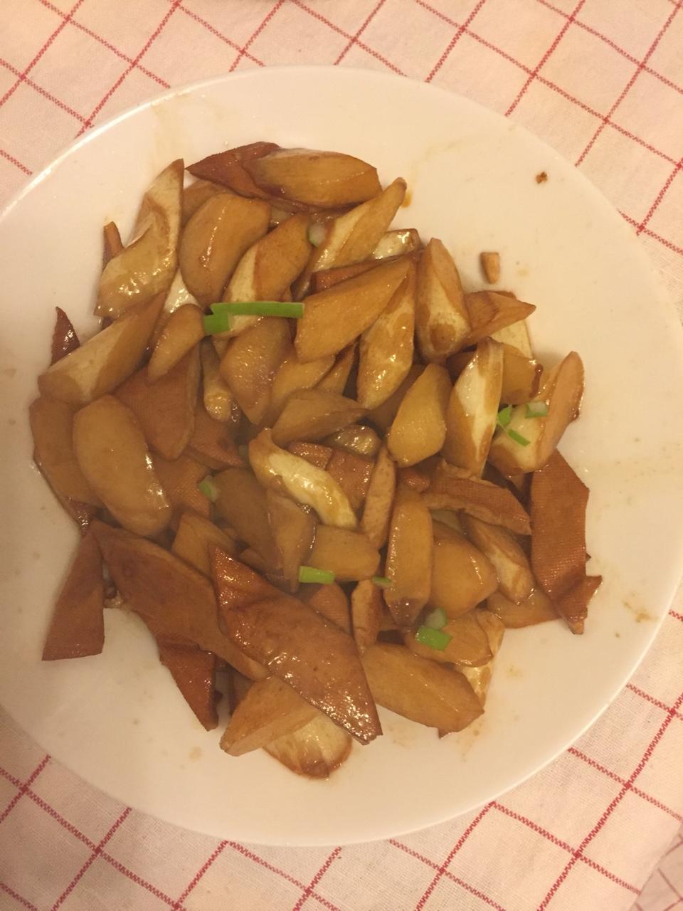 油焖茭白