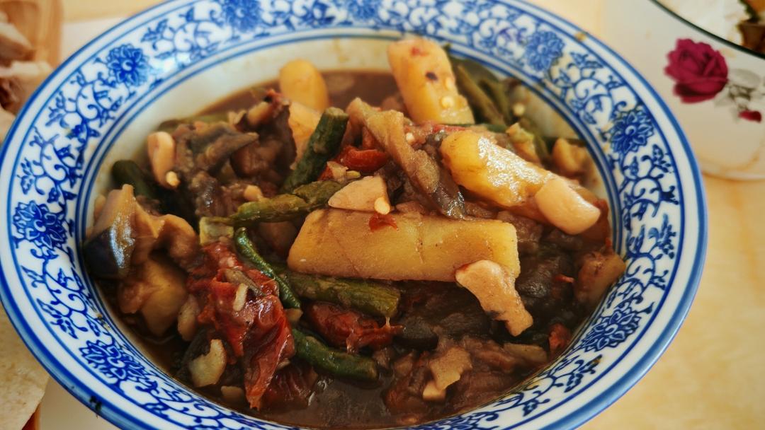 土豆茄子炖豆角