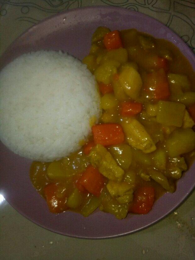 咖喱鸡肉饭