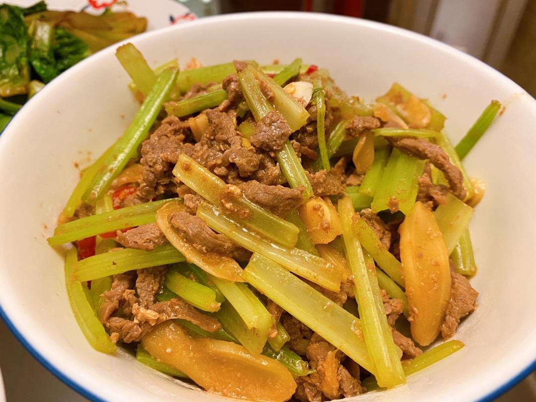 香辣芹菜牛肉