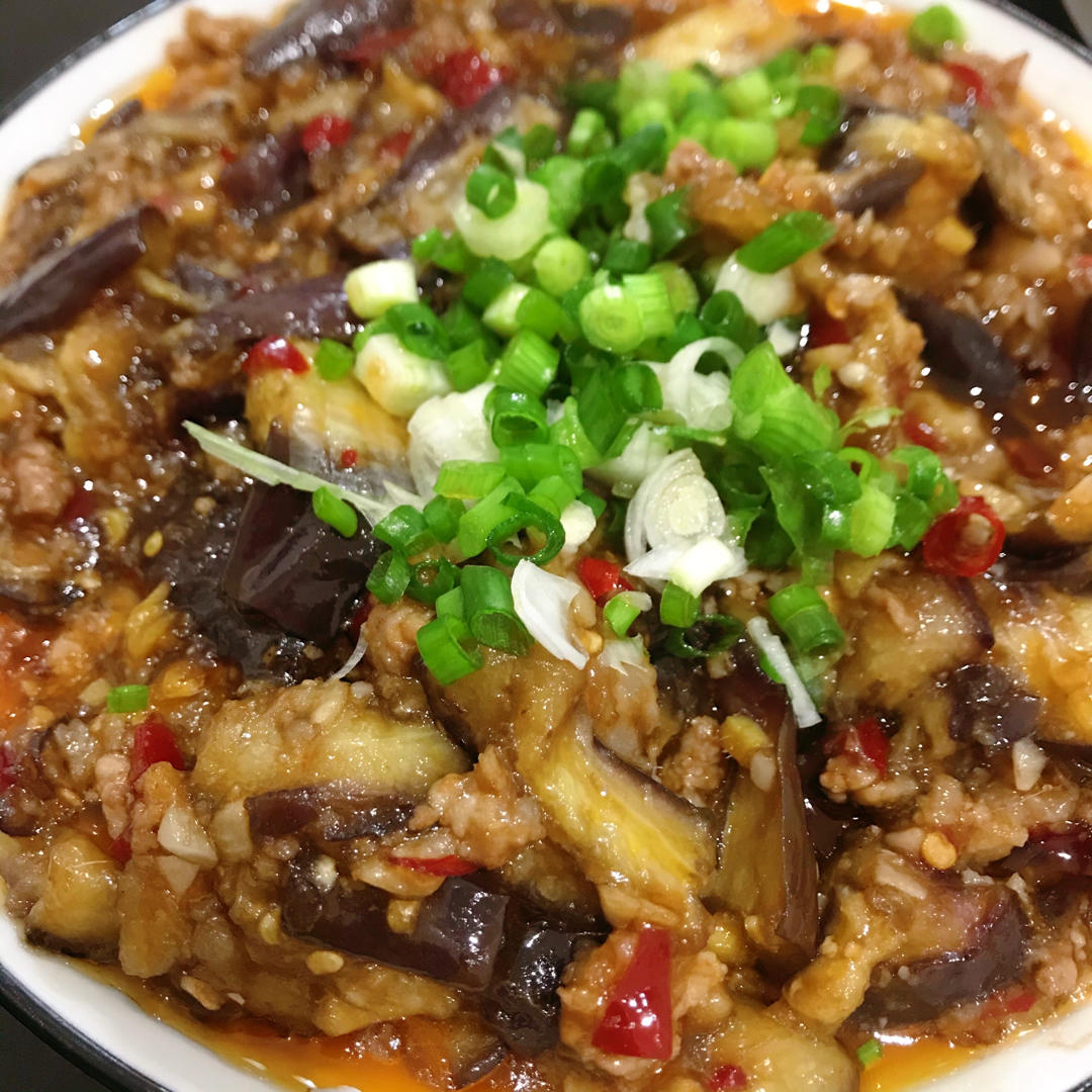 厨师长教你：“少油型鱼香茄子”的做法快收藏了