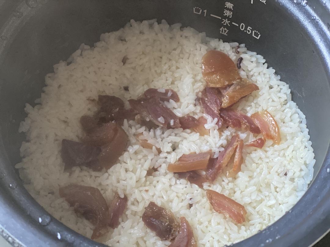 腊肠腊肉焗饭