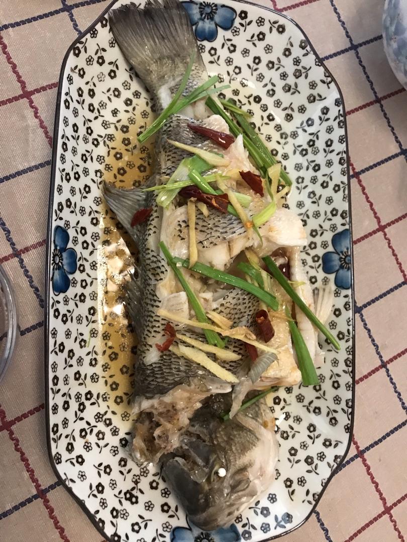 清蒸鲈鱼