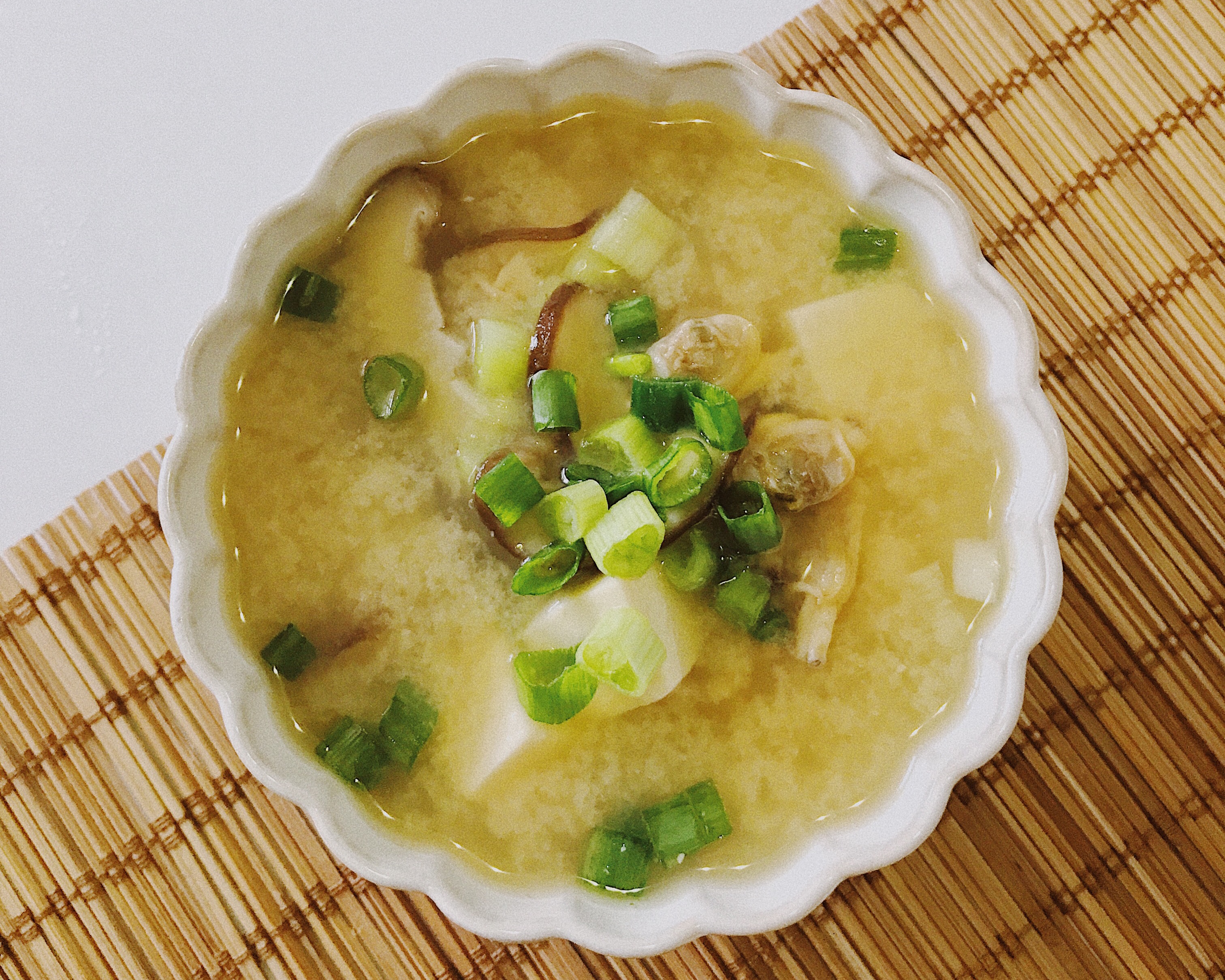豆腐蛤蜊味噌汤的做法