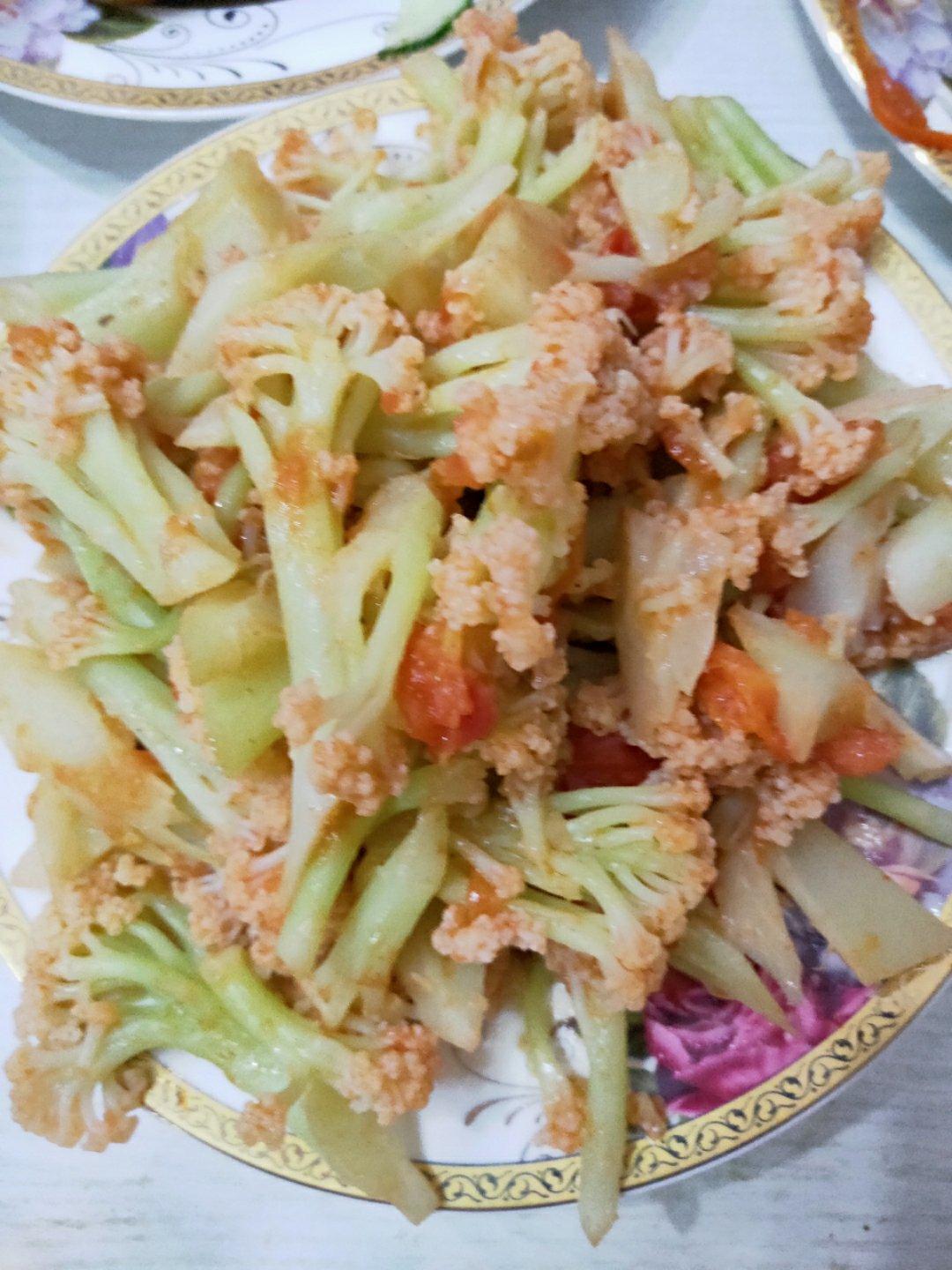 有机花菜炒西红柿
