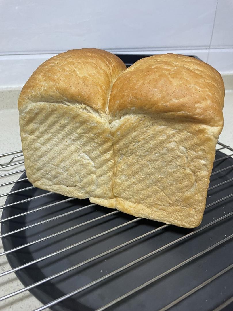 《Tinrry+》30%全麦吐司面包，元气满满的早餐~