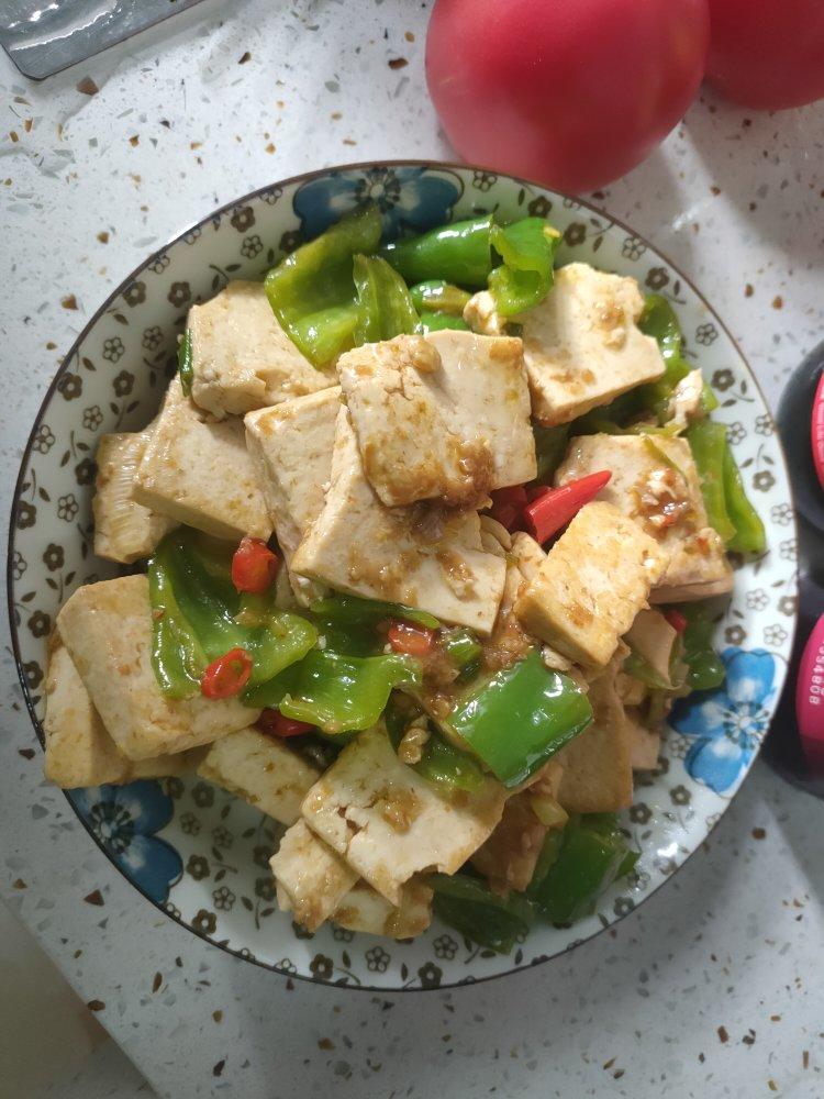 青椒炒豆腐