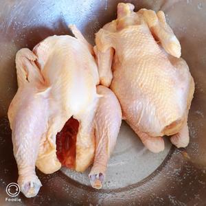 电饭煲版盐焗鸡的做法 步骤1