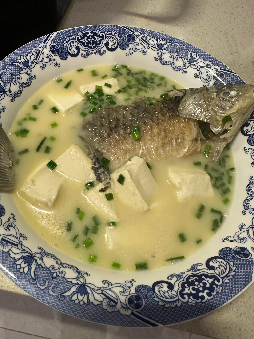 奶白鲫鱼豆腐汤|一条鱼最后的温柔