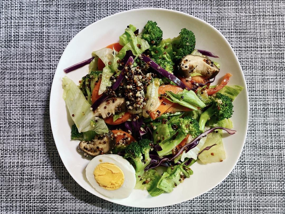 藜麦蔬菜沙拉（减肥食谱）