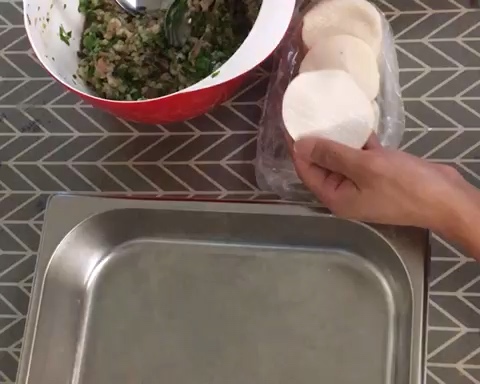 芹菜猪肉水饺的做法 步骤5