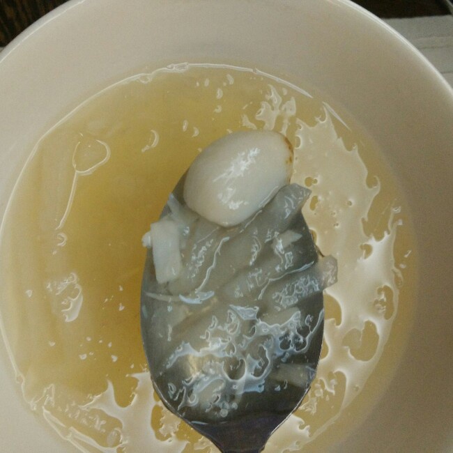 梨汁炖燕窝