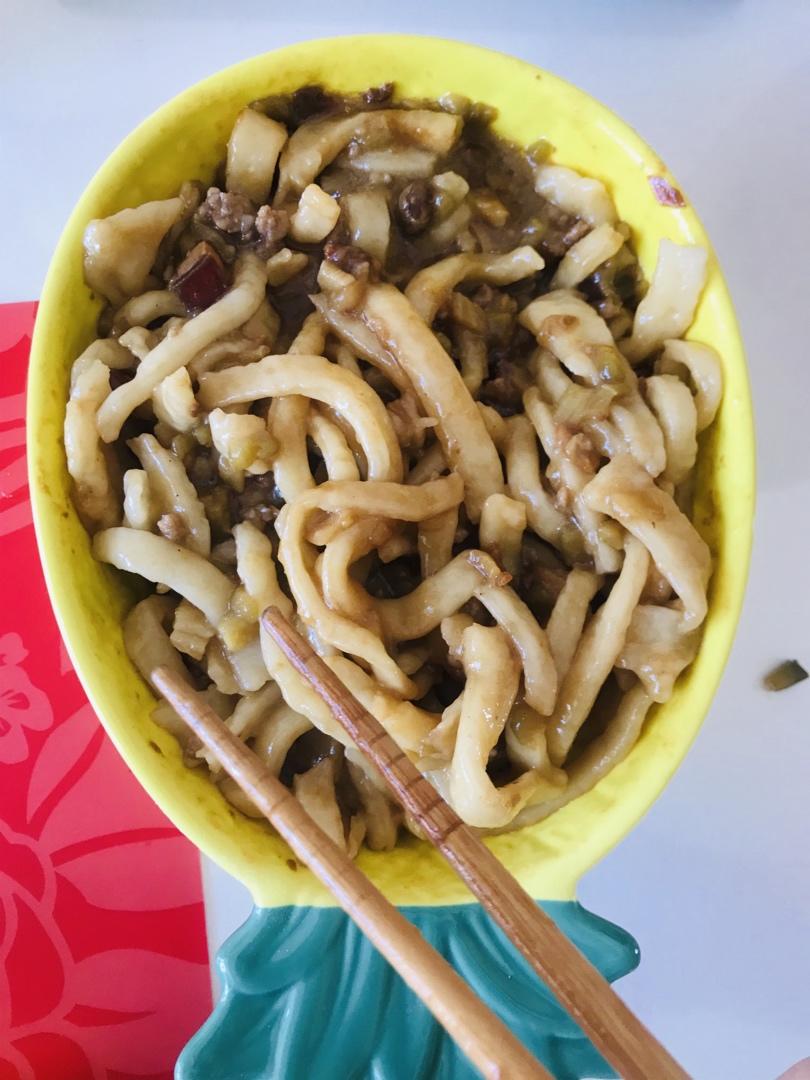 茄子肉丁打卤面