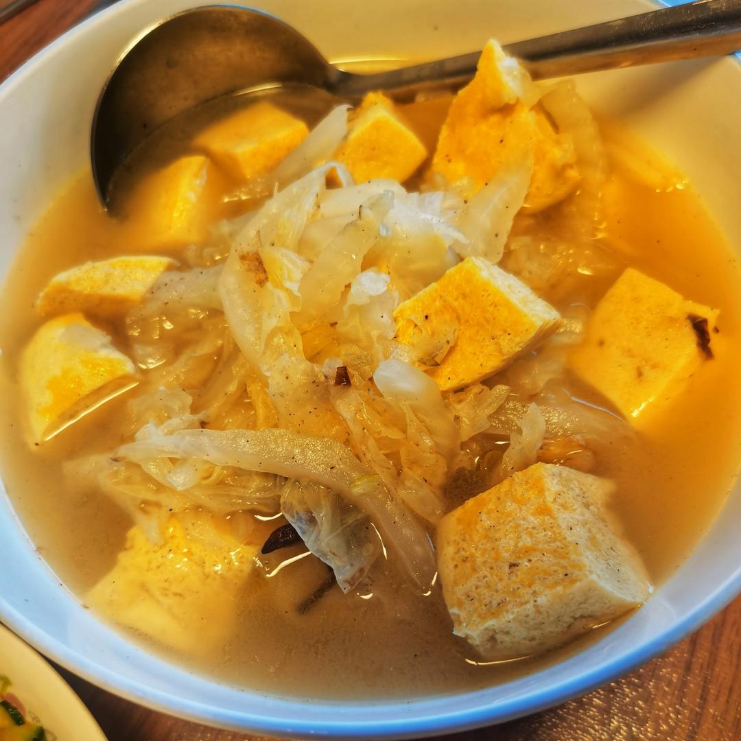 白菜粉条炖冻豆腐