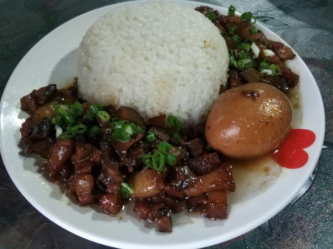 好吃到停不下来的卤肉饭