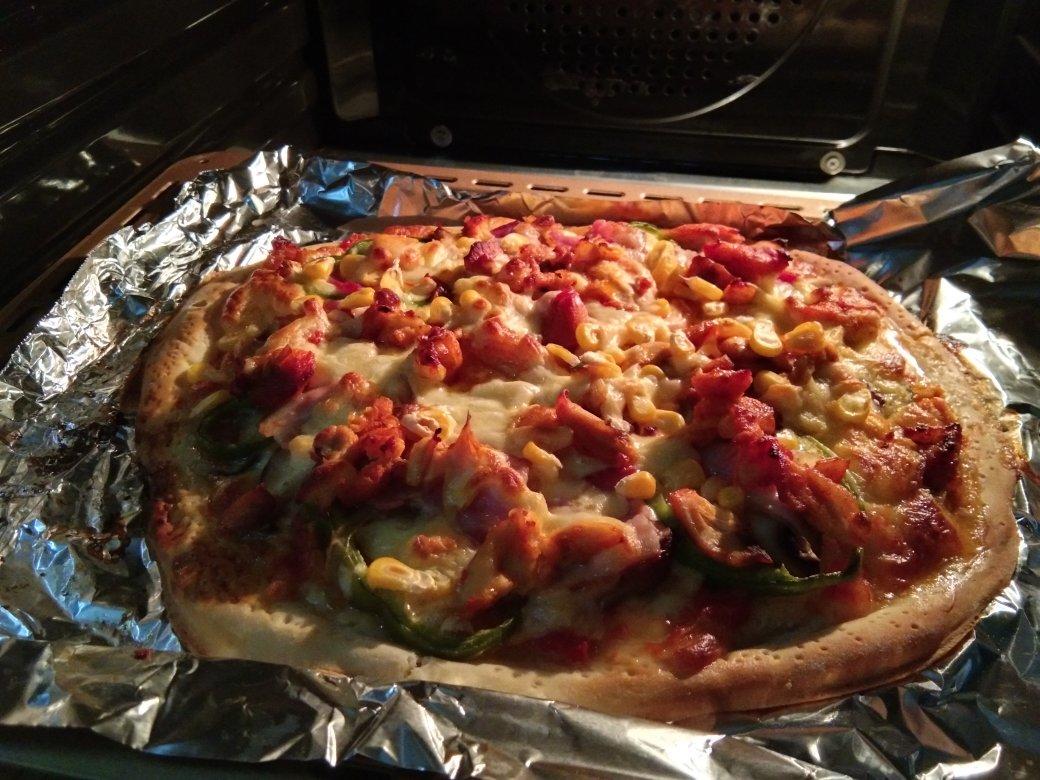 奥尔良烤鸡肉披萨