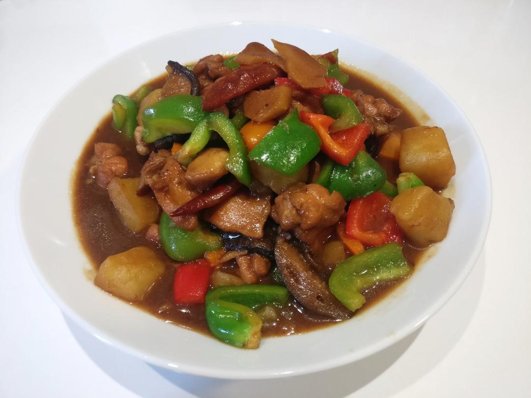 【黄焖鸡米饭】