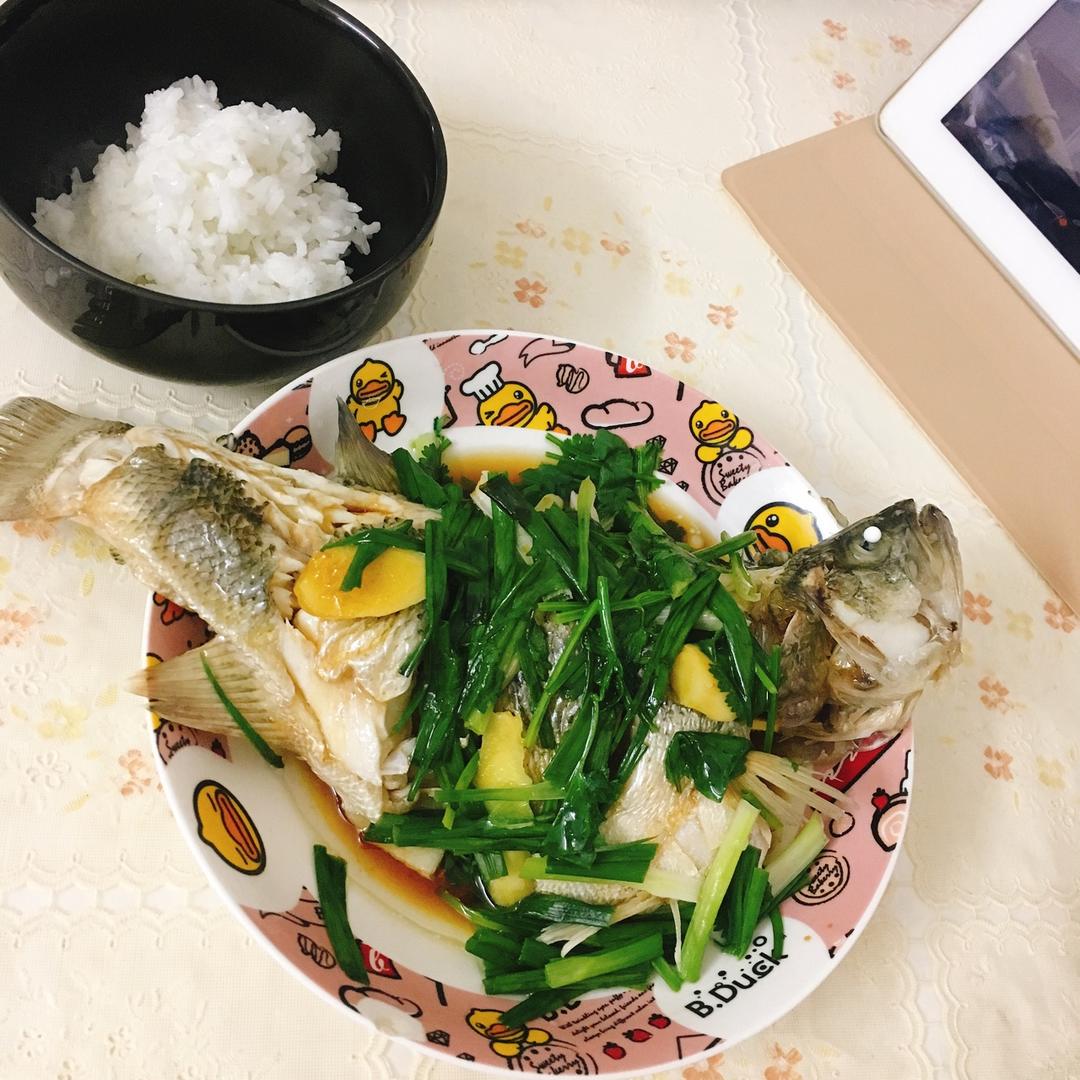 清蒸鲈鱼
