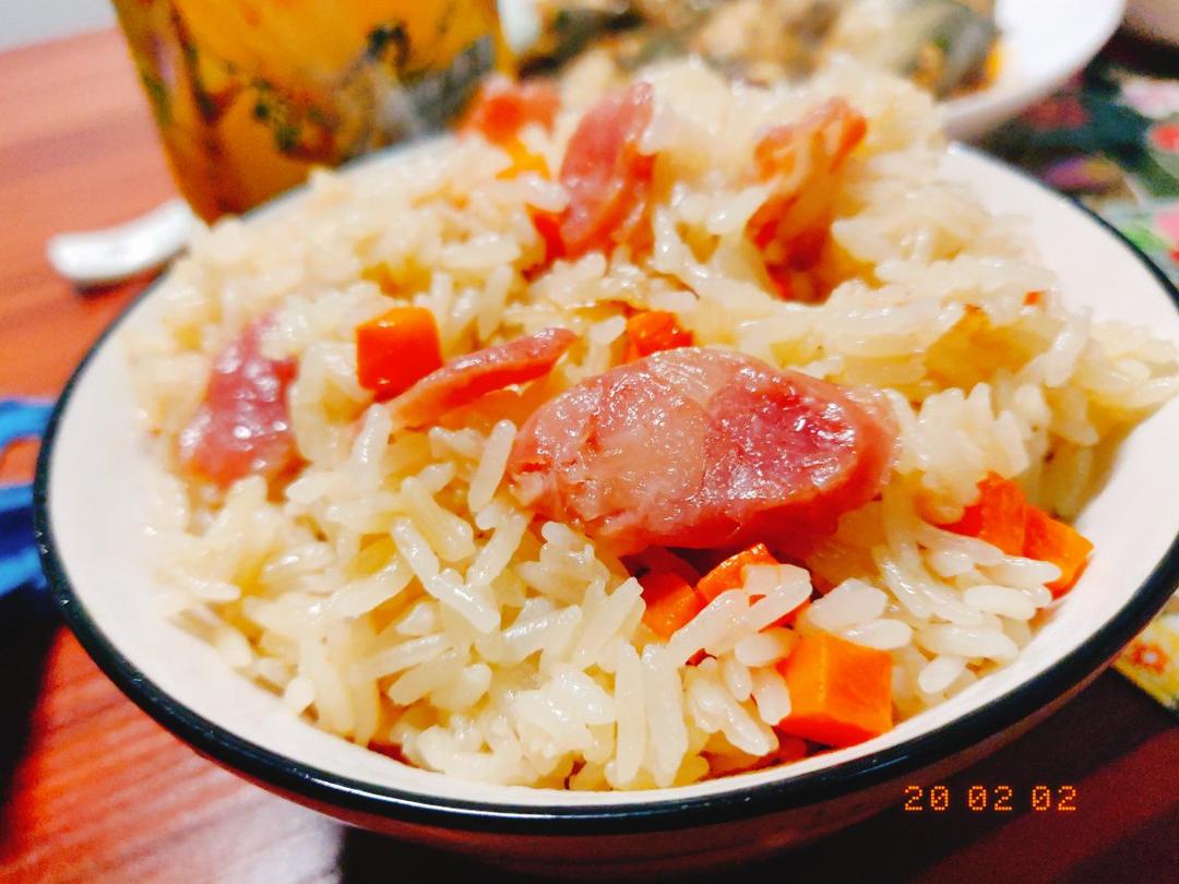 腊肠焖肉饭
