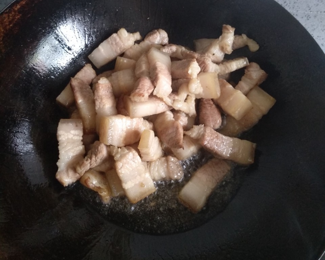 简单易学的土豆烧肉的做法 步骤4