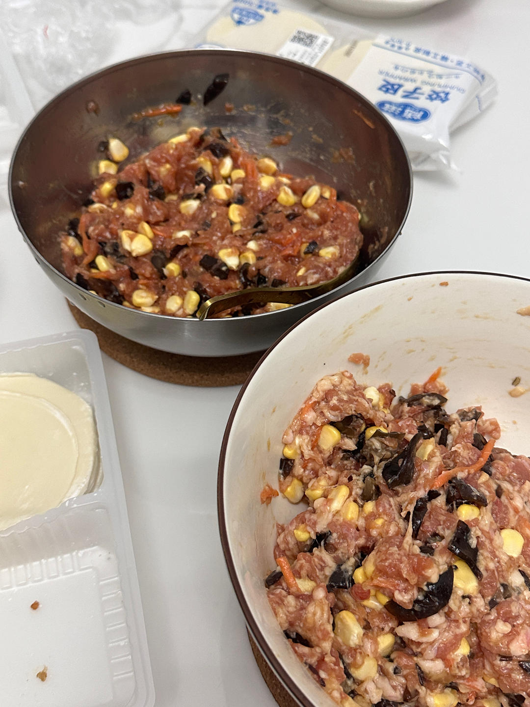 小朋友爱吃的饺子🥟
玉米胡萝卜猪肉馅～