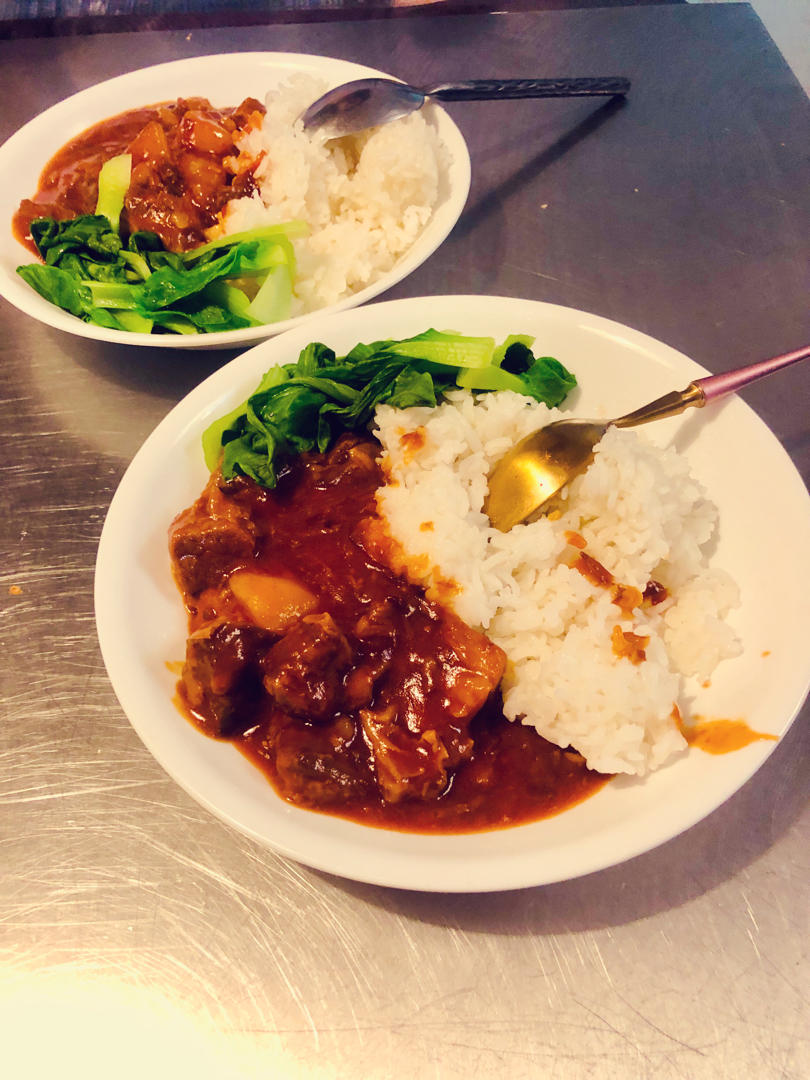 婉儿娃娃做的番茄红烩牛肉饭