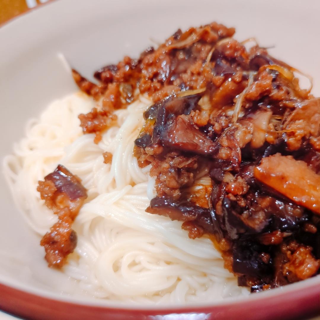 香菇肉末拌面
