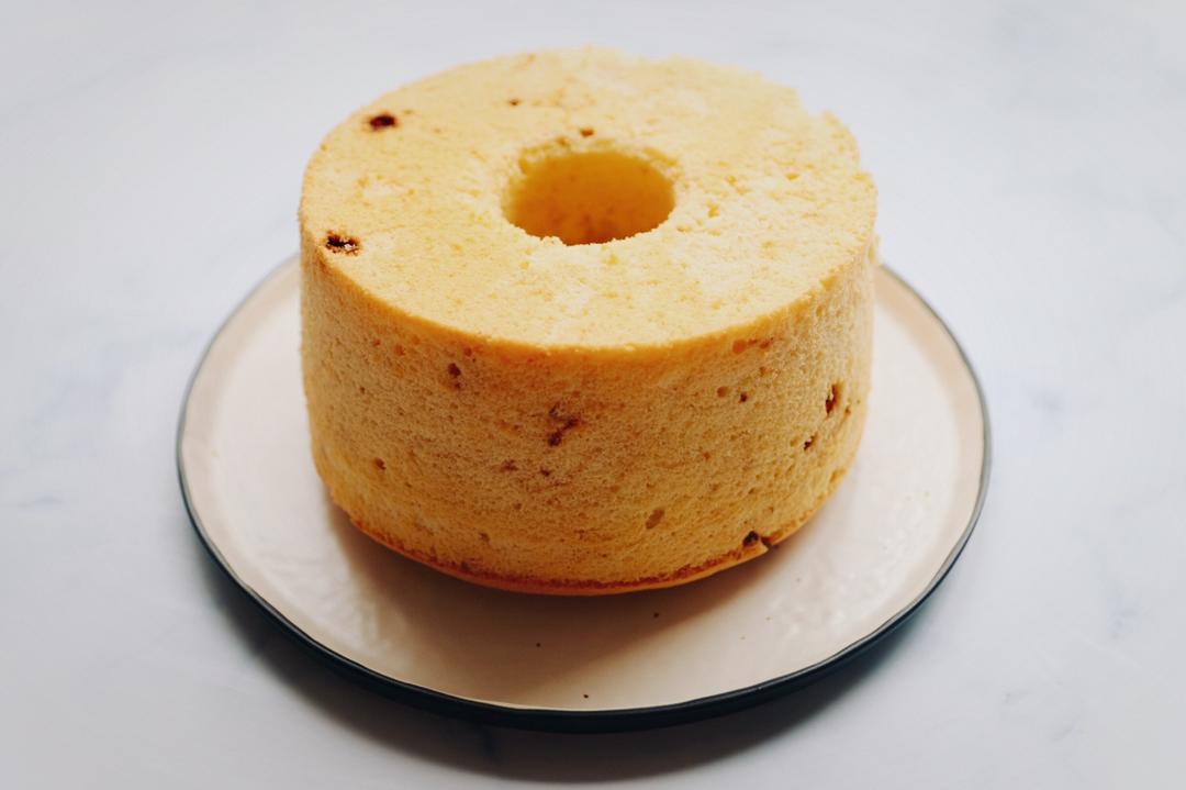 烤箱做蛋糕（戚风蛋糕的做法）