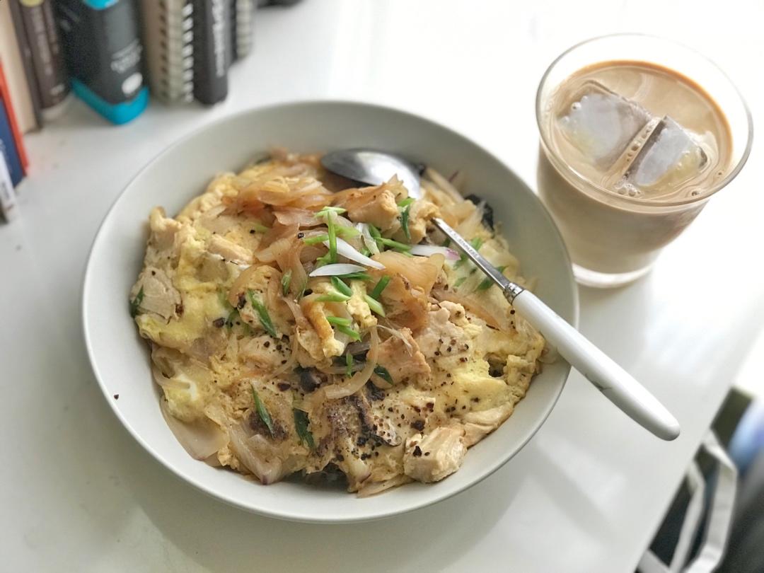 日本盖浇饭始祖亲子丼