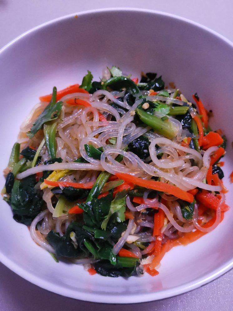 凉拌菠菜粉条