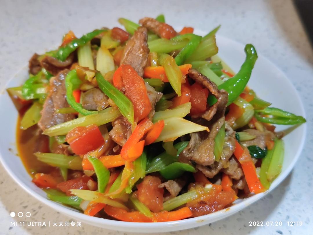 营养又美味的芹菜炒牛肉
