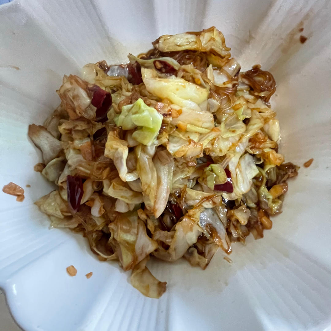 最近爱吃粉丝粉条～包菜炒粉丝