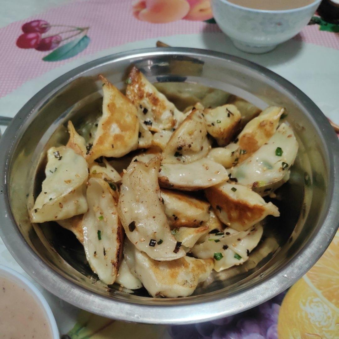 确保零失败 的日料店🥟冰花煎饺🥟