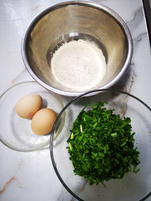 韭菜鸡蛋饼✅快手早餐饼的做法 步骤1