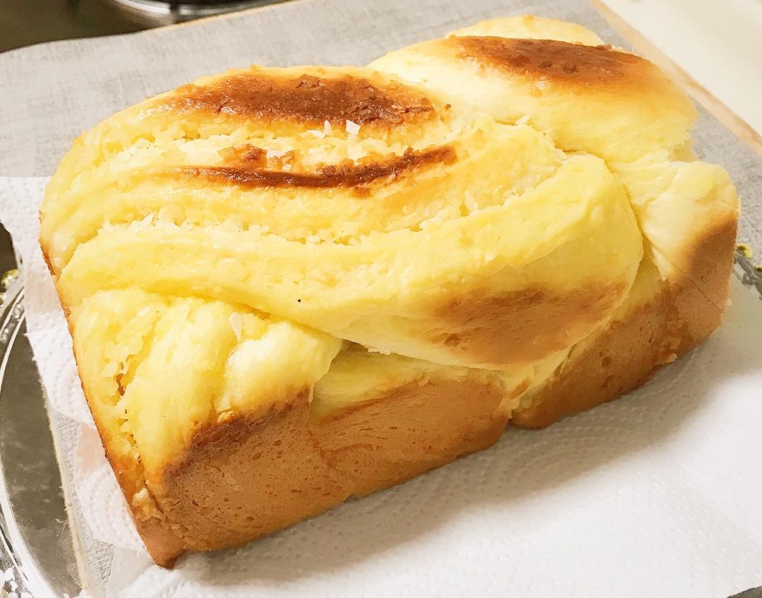 椰蓉吐司面包 Coconut Loaf