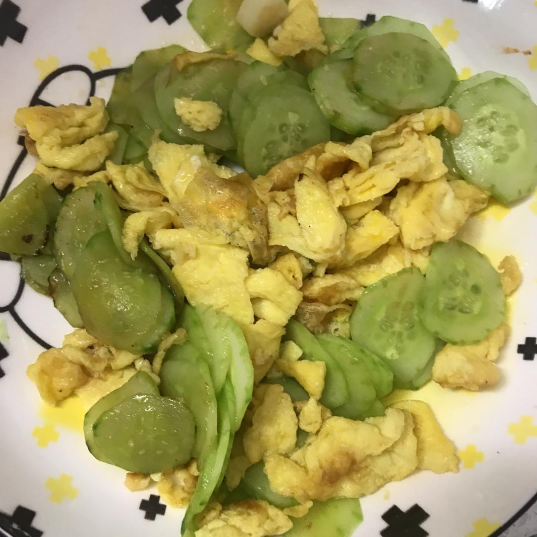 黄瓜炒鸡蛋