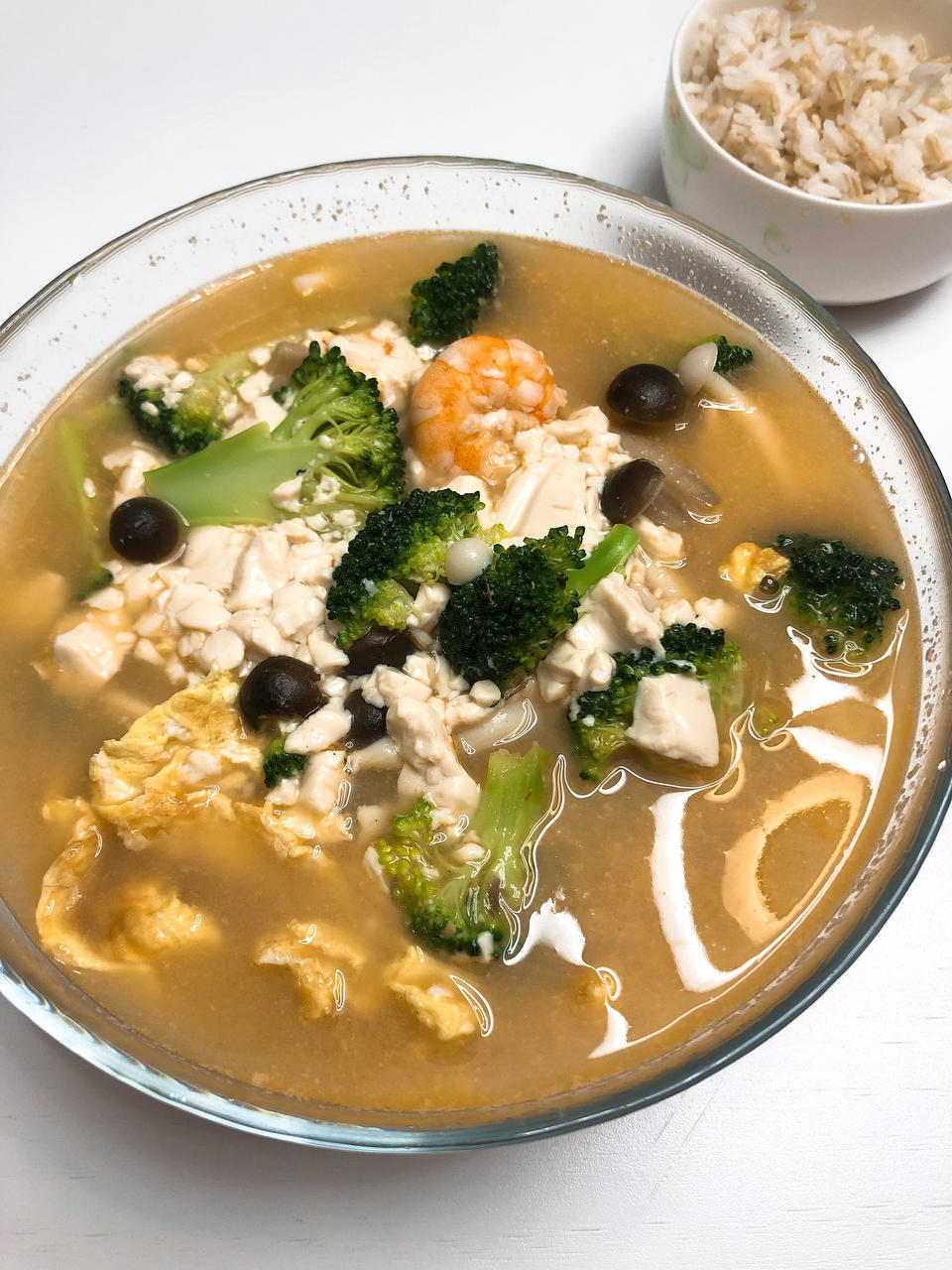 豆腐鲜虾菇菌汤